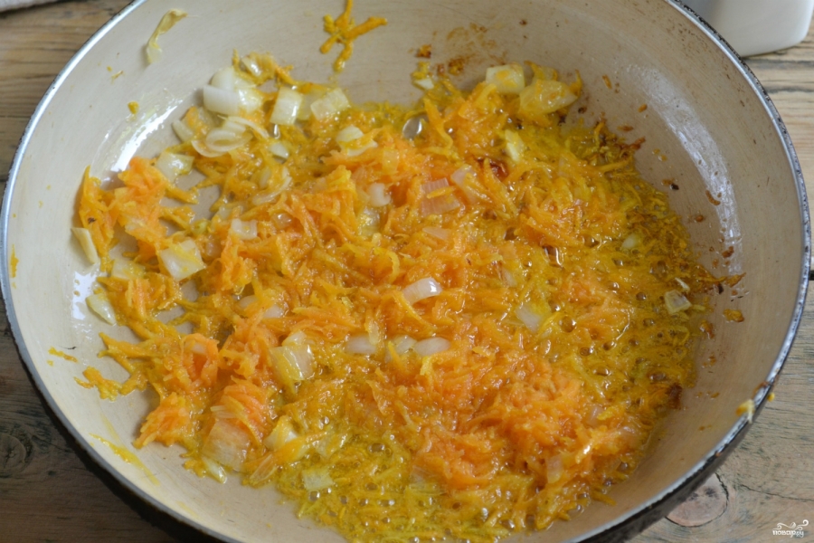 Мясо в духовке со сметаной