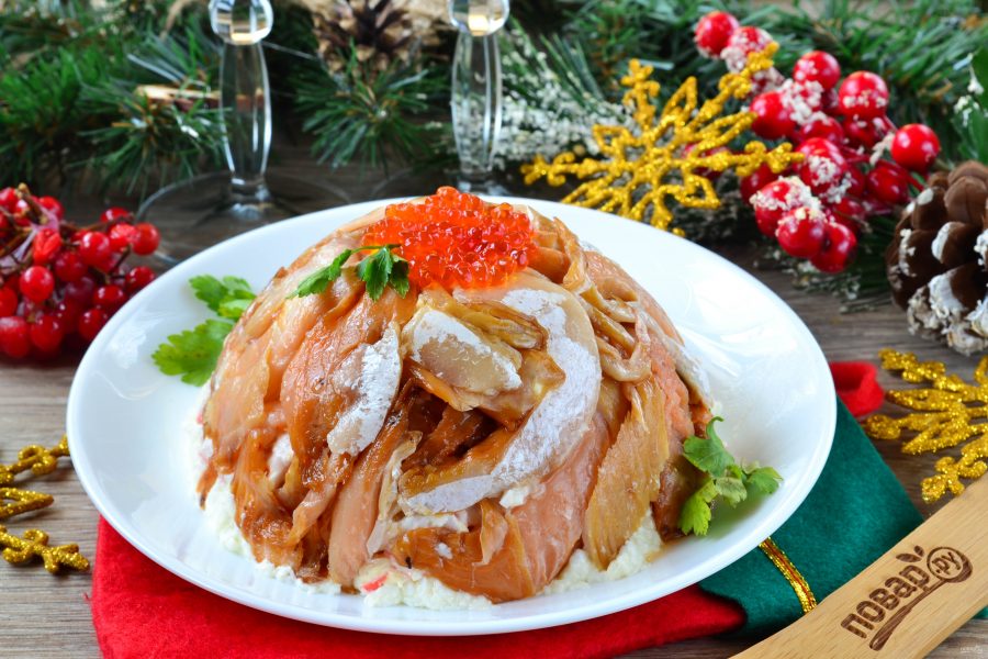 Закусочный торт с крабовой начинкой