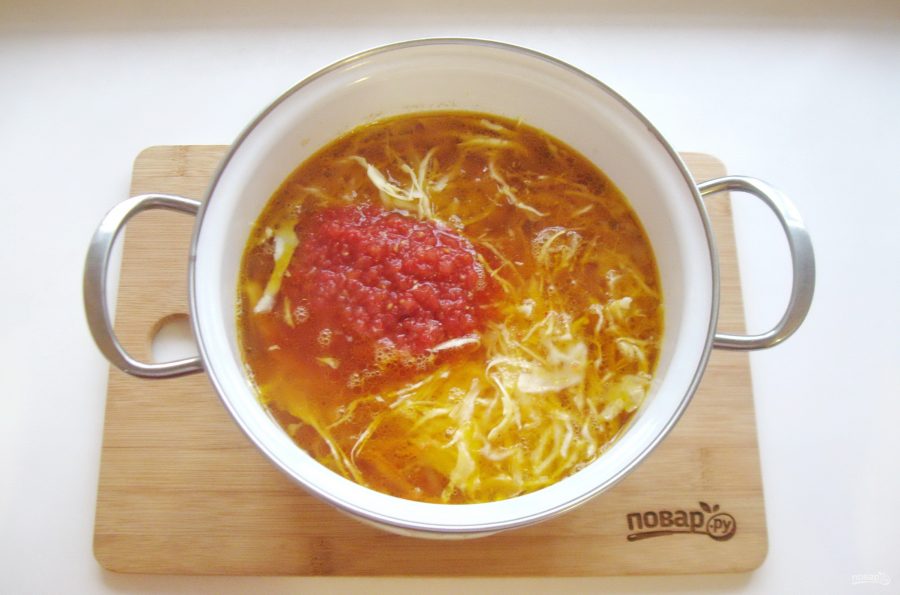 Борщ с курицей и фасолью