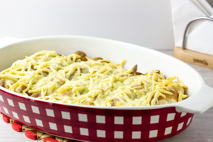 Блинная запеканка с курицей