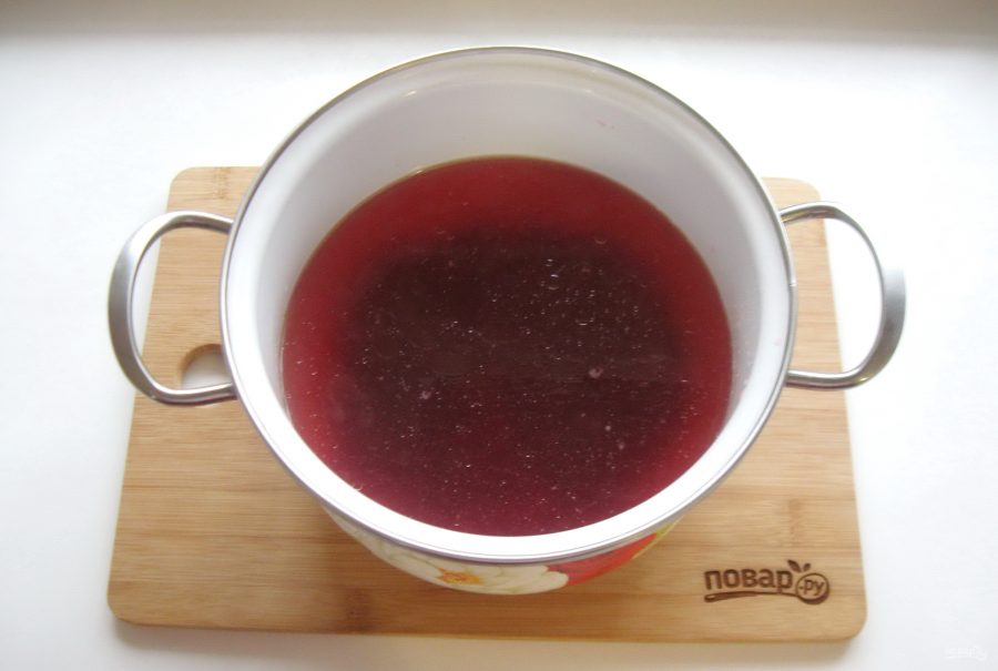 Борщ с курицей и фасолью