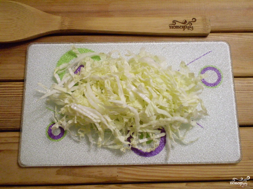 Салат с крабовыми палочками и кукурузой