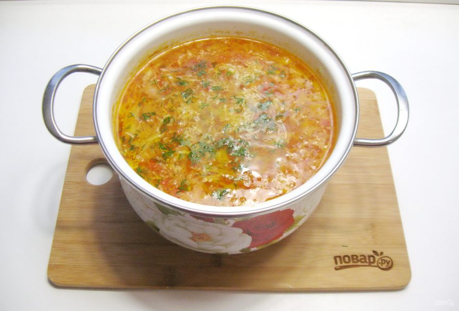 Борщ с курицей и фасолью