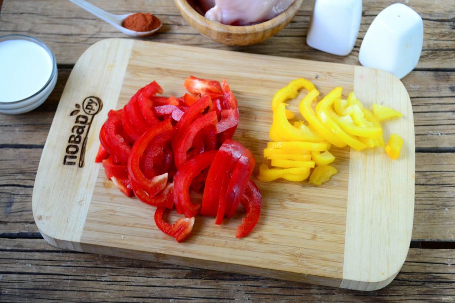 Макароны "Пенне" с курицей по-мексикански