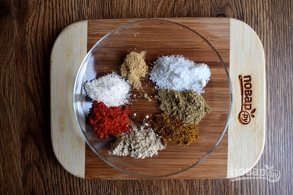 Курица с рисом и овощами в фольге