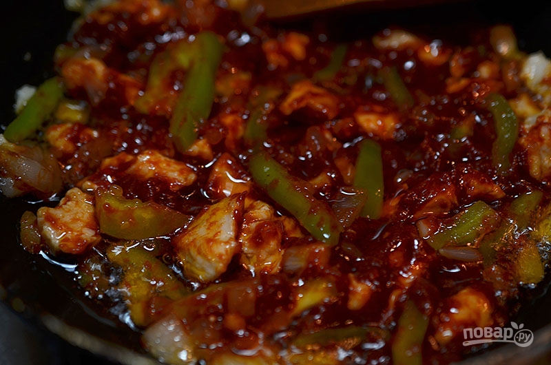 Закусочные трубочки с курицей и овощами