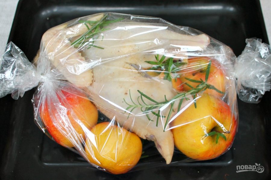 Цыпленок с яблоками