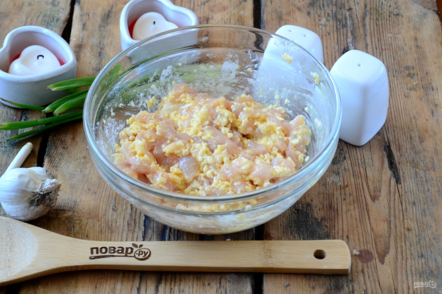 Рубленые шницели из курицы с сыром
