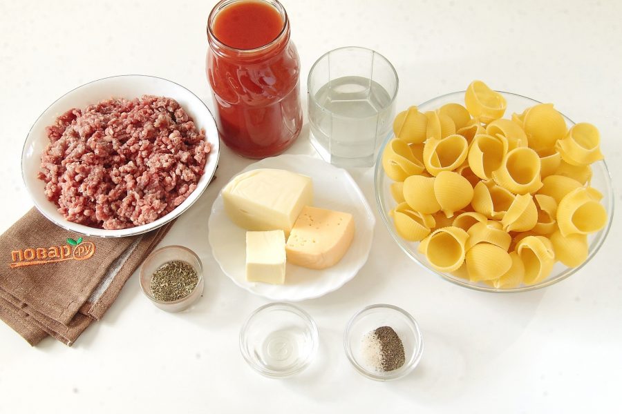 Макароны с мясом под соусом