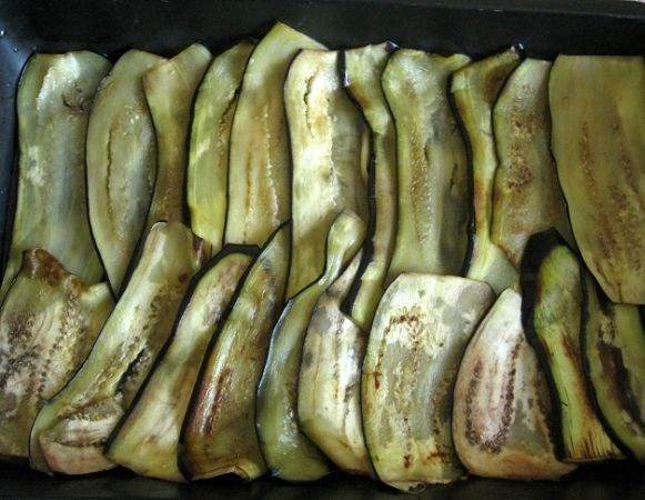 Курица с баклажанами в духовке  